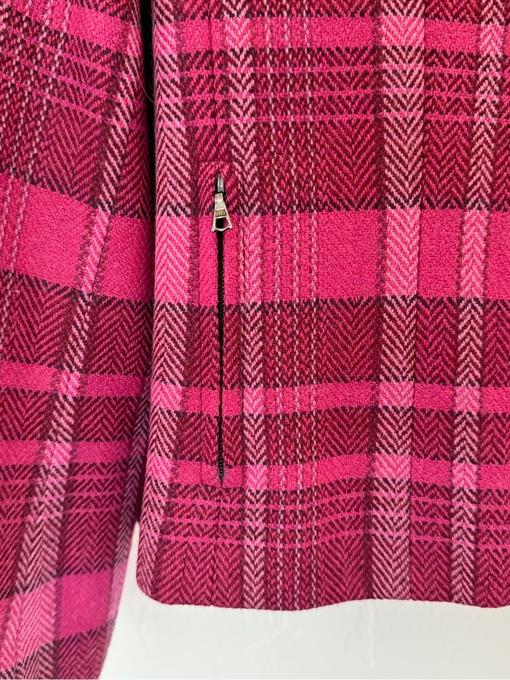 Pink Plaid Tailored Blazer 100% wool - Picture 3 of 7